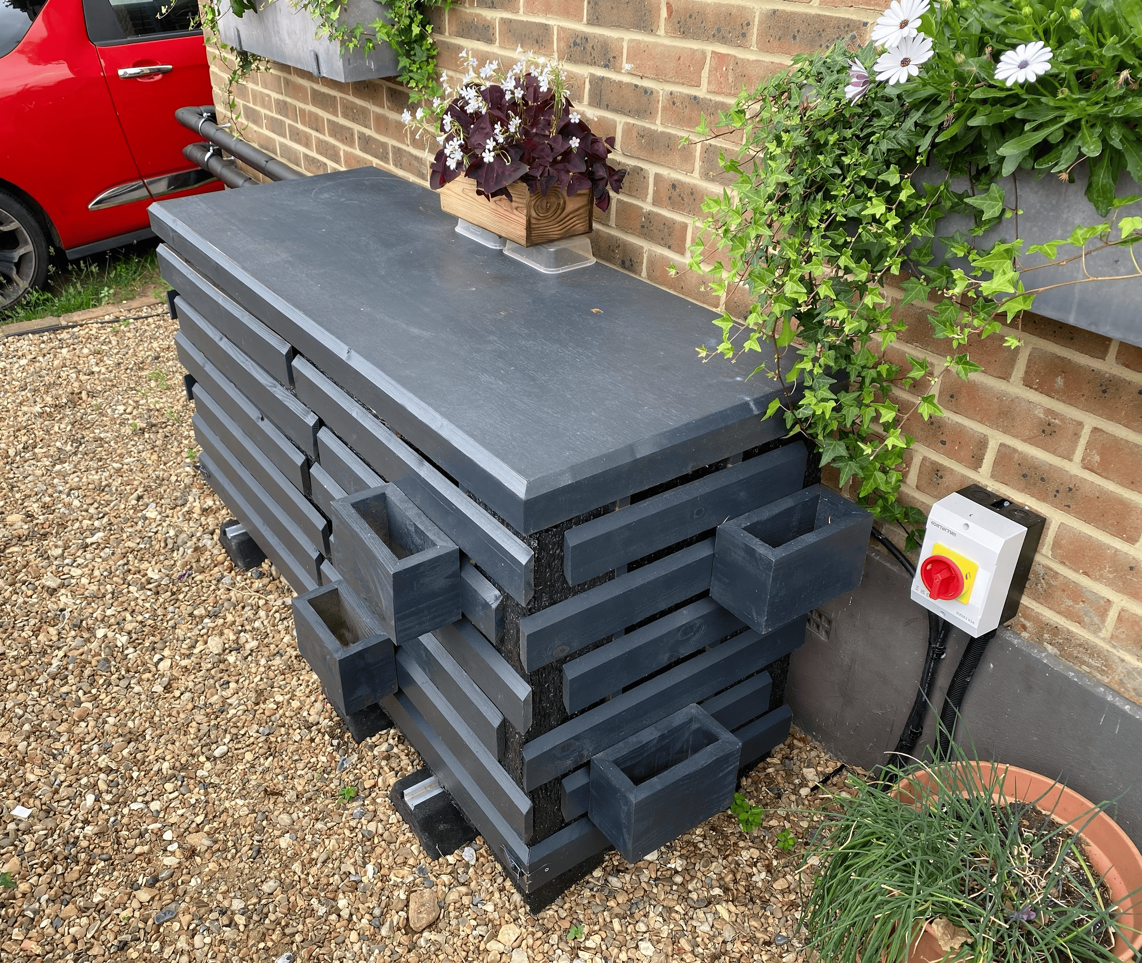 Single fan heat pump cover in anthracite grey